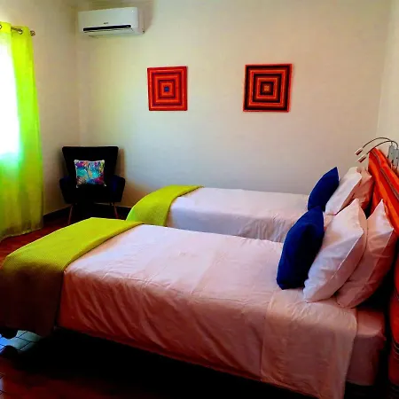Esmeralda Villa