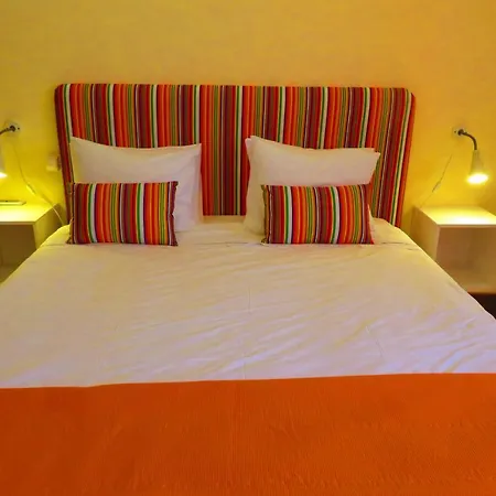 Esmeralda Villa