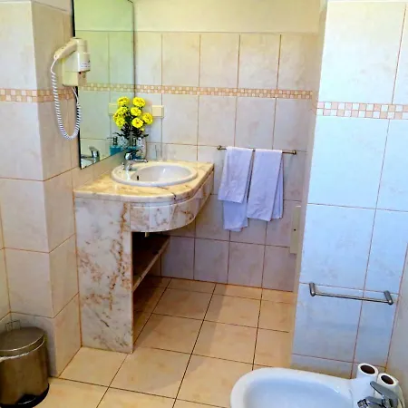 Esmeralda Villa *